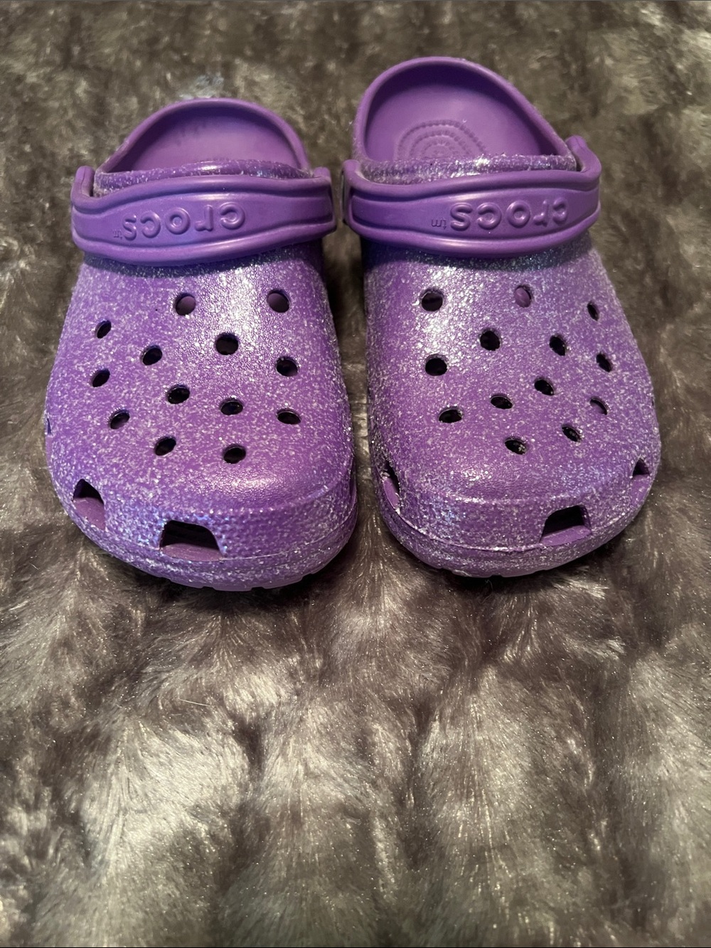 CROCS Kids' Sparkle Clog in Purple Glitter, size 5 - Picture 2 of 3